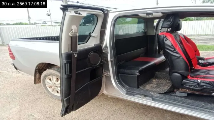 2016 Toyota Hilux Revo – 11