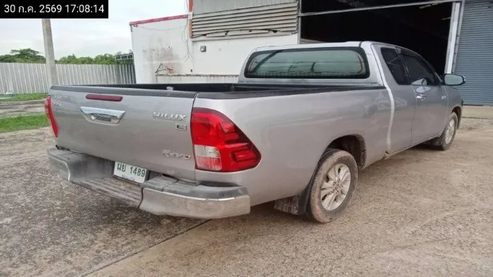 2016 Toyota Hilux Revo – 5