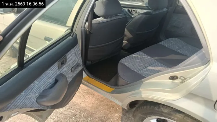 2000 Toyota Soluna – 11