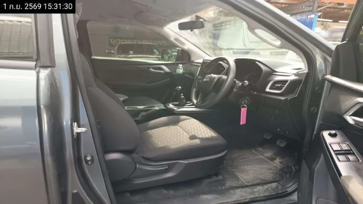 2020 Isuzu D-Max – 11
