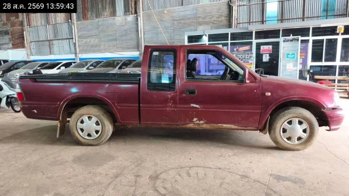 2001 Isuzu D-Max – 8