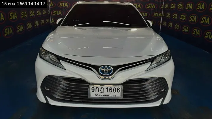 2021 Toyota Camry – 1