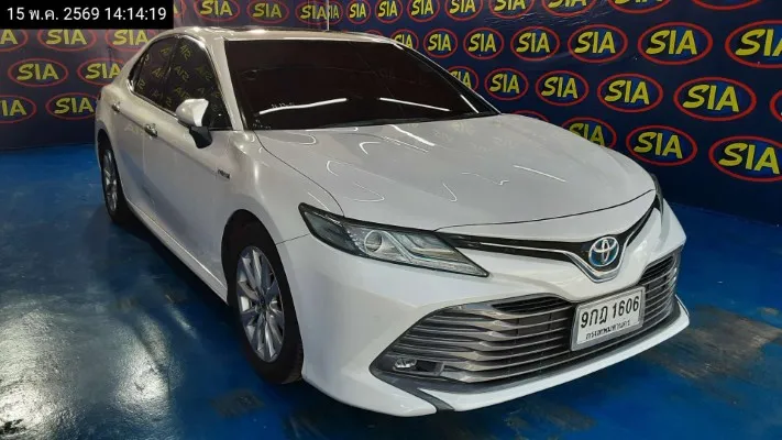 2021 Toyota Camry – 3