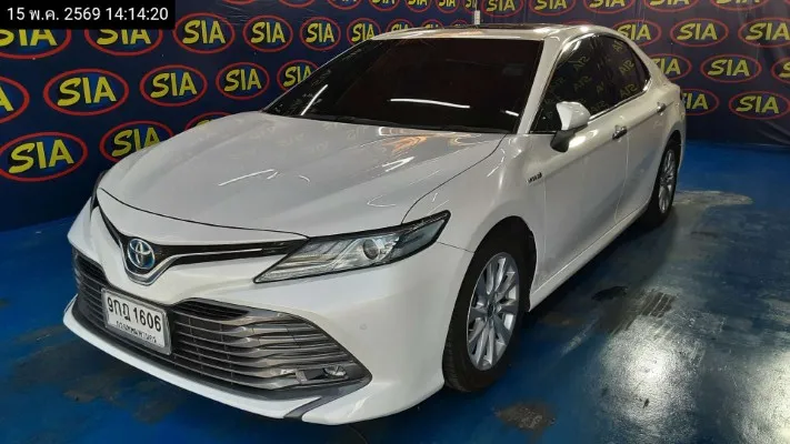 2021 Toyota Camry – 2