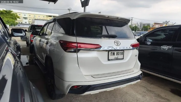 2019 Toyota Fortuner – 6