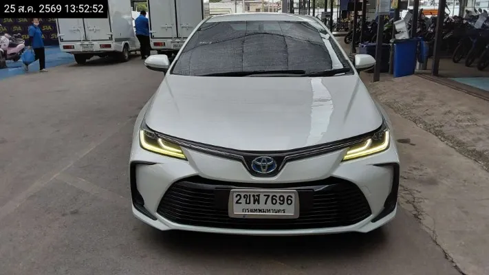 2022 Toyota Corolla Altis – 1
