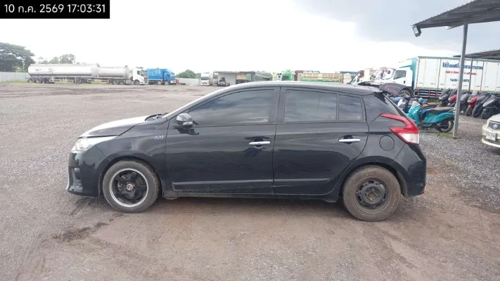 2016 Toyota Yaris – 7