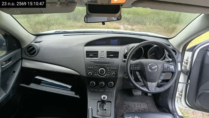 2013 Mazda Mazda3 – 11