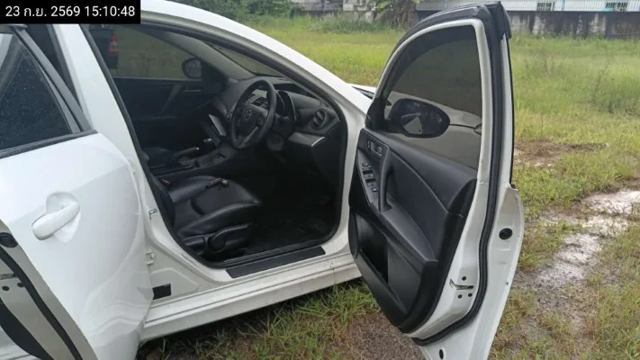 2013 Mazda Mazda3 – 12