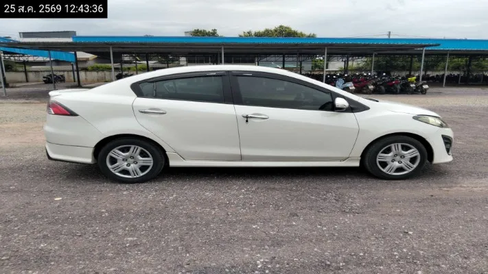 2014 Mazda Mazda2 – 8