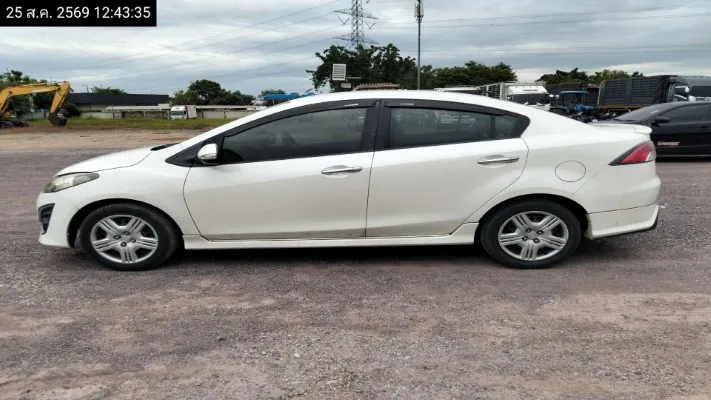 2014 Mazda Mazda2 – 7
