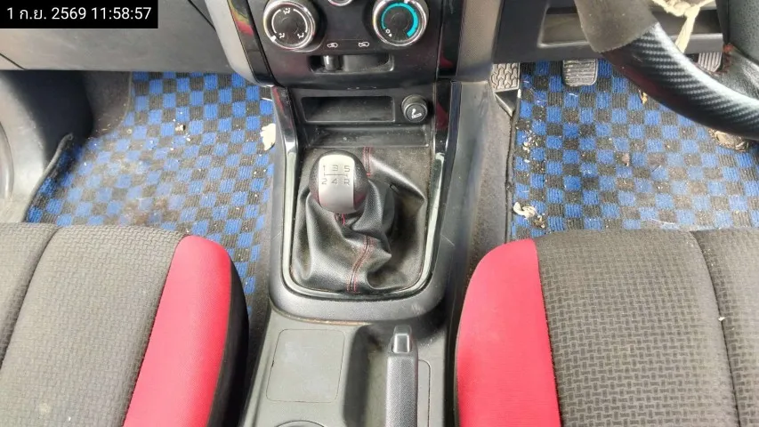 2013 Isuzu D-Max – 6