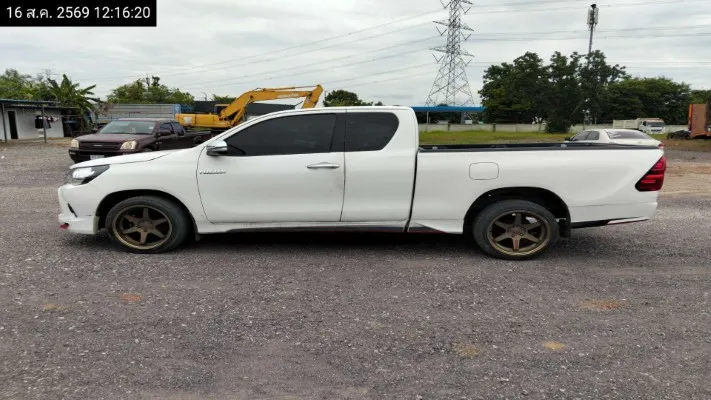 2015 Toyota Hilux Revo – 7