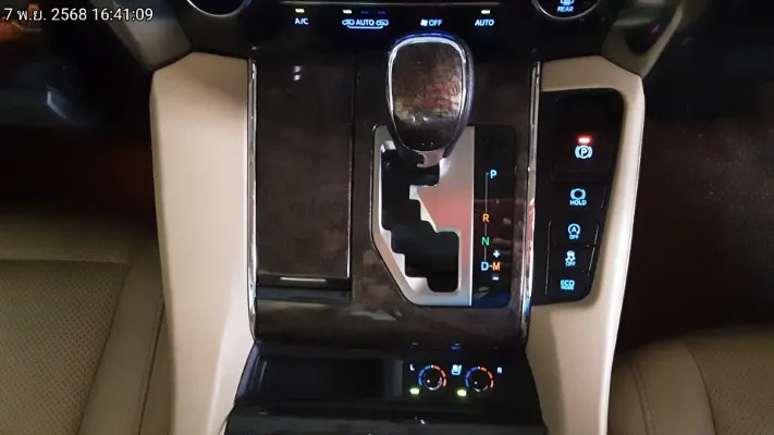 2019 Toyota Alphard – 9