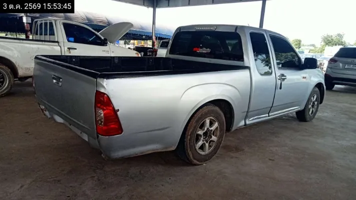 2011 Isuzu D-Max – 5