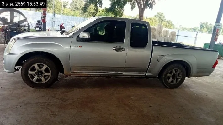 2011 Isuzu D-Max – 7