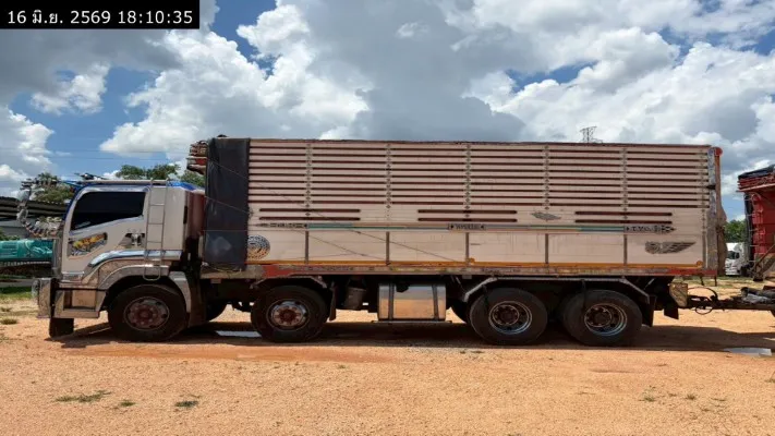 2013 Isuzu FYH360 – 7
