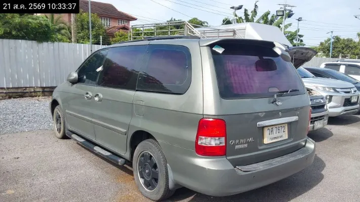 2003 Kia Carnival – 4