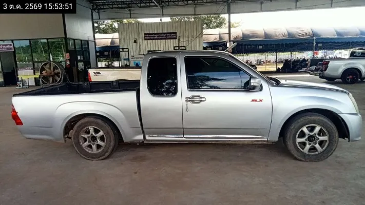 2011 Isuzu D-Max – 8