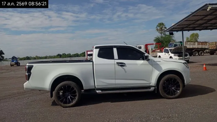 2020 Isuzu D-Max – 8
