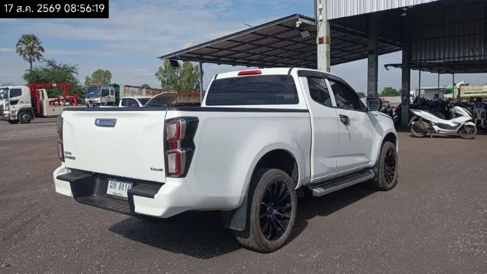 2020 Isuzu D-Max – 5