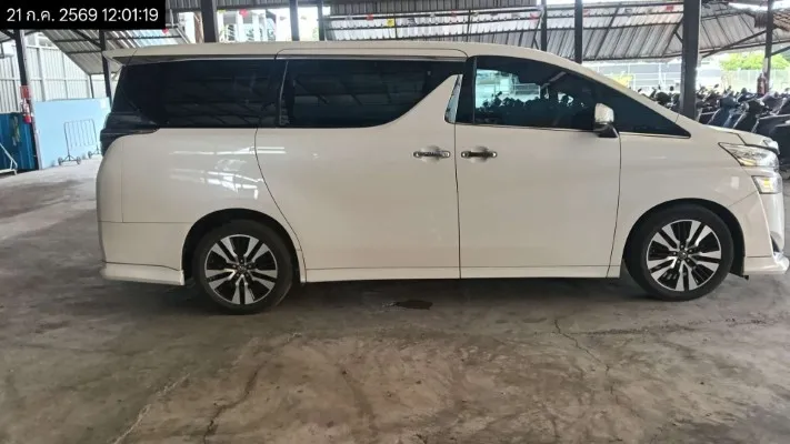 2018 Toyota Vellfire – 8