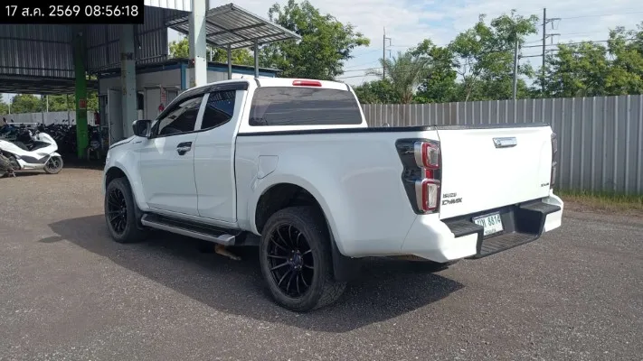2020 Isuzu D-Max – 6