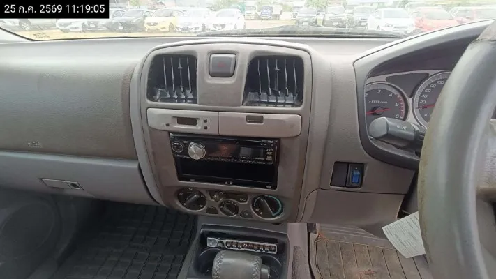 2005 Isuzu D-Max – 10