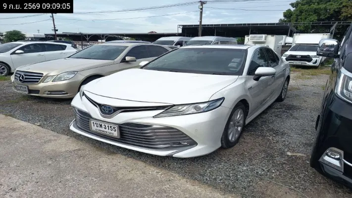 2020 Toyota Camry – 2