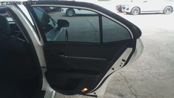 2020 Toyota Camry – 11