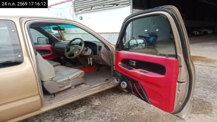 2003 Toyota Hilux Tiger – 11
