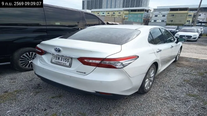 2020 Toyota Camry – 5