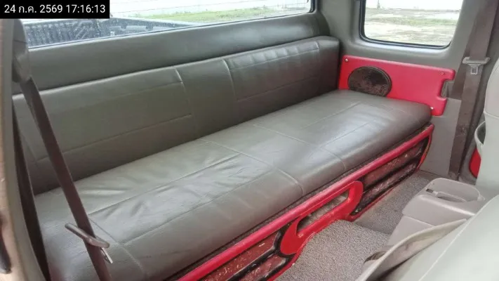 2003 Toyota Hilux Tiger – 12