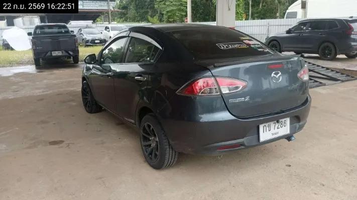 2011 Mazda Mazda2 – 6