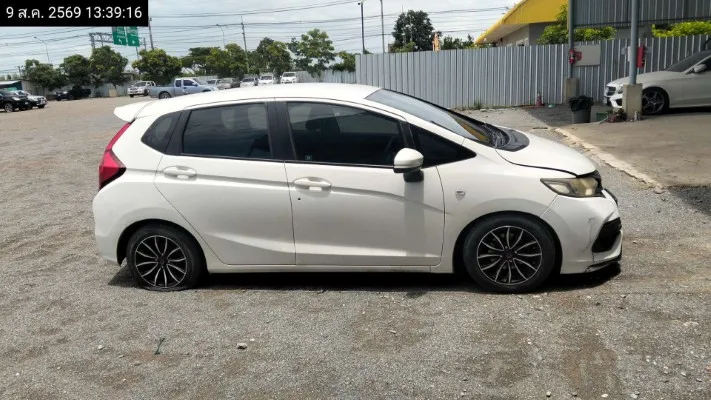 2015 Honda Jazz – 8