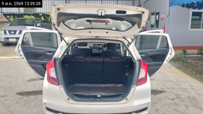 2015 Honda Jazz – 11