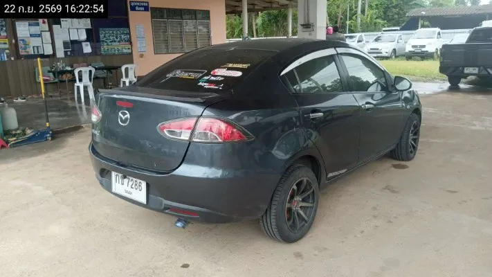 2011 Mazda Mazda2 – 5