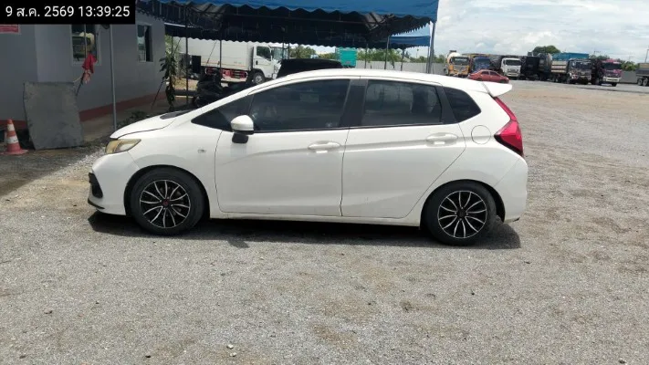 2015 Honda Jazz – 7