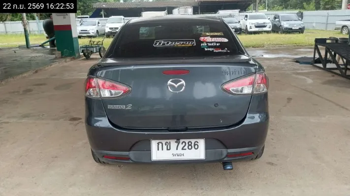 2011 Mazda Mazda2 – 4