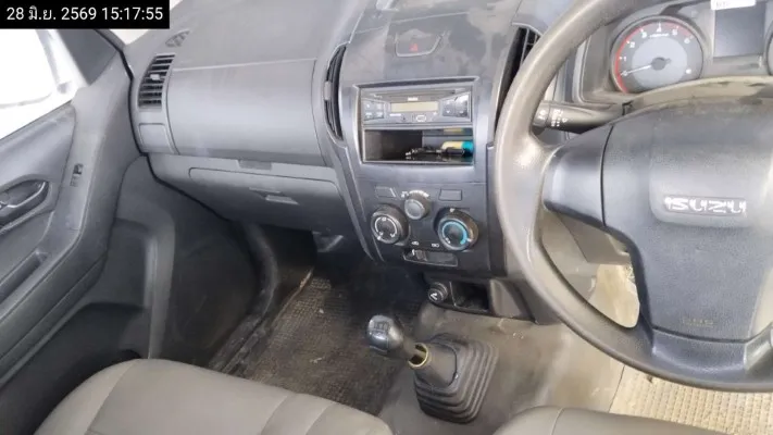 2015 Isuzu D-Max – 9