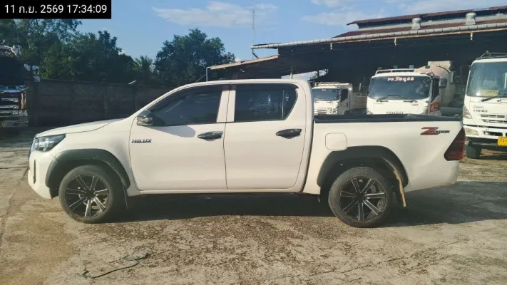 2022 Toyota Hilux Revo – 7