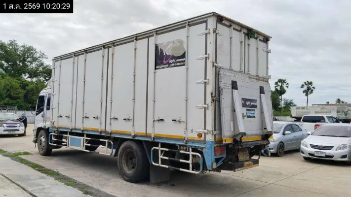 2005 Isuzu รถบรรทุก – 6