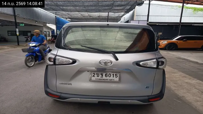 2021 Toyota Sienta – 4