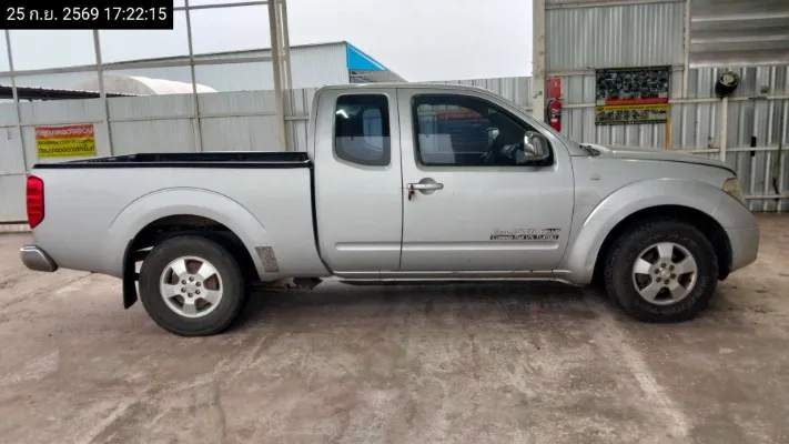 2009 Nissan Navara – 8