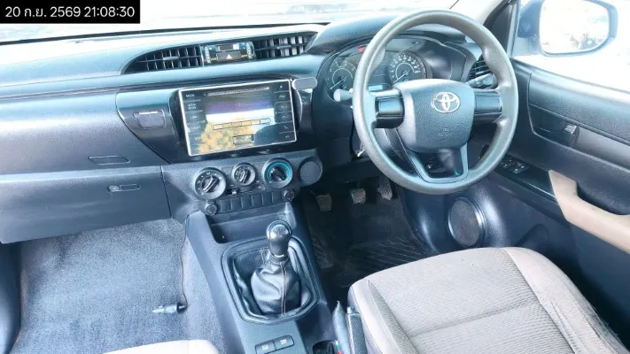 2016 Toyota Hilux Revo – 8