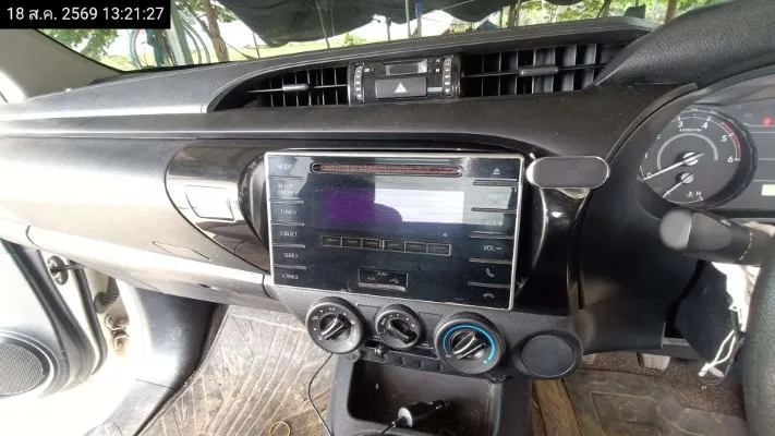 2016 Toyota Hilux Revo – 11