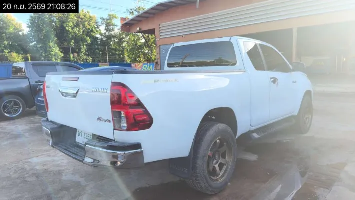 2016 Toyota Hilux Revo – 5
