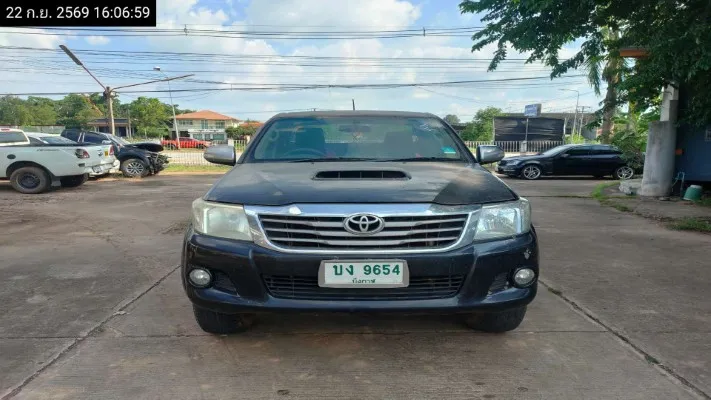 2013 Toyota Hilux Vigo – 1