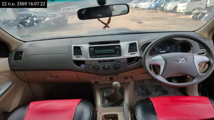 2013 Toyota Hilux Vigo – 10