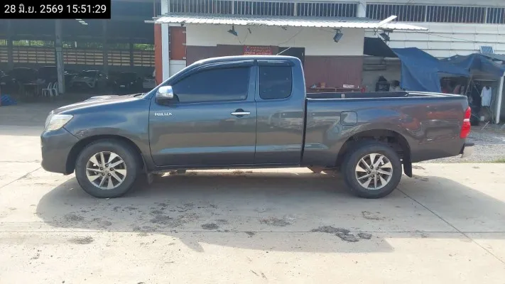 2012 Toyota Hilux Vigo – 7